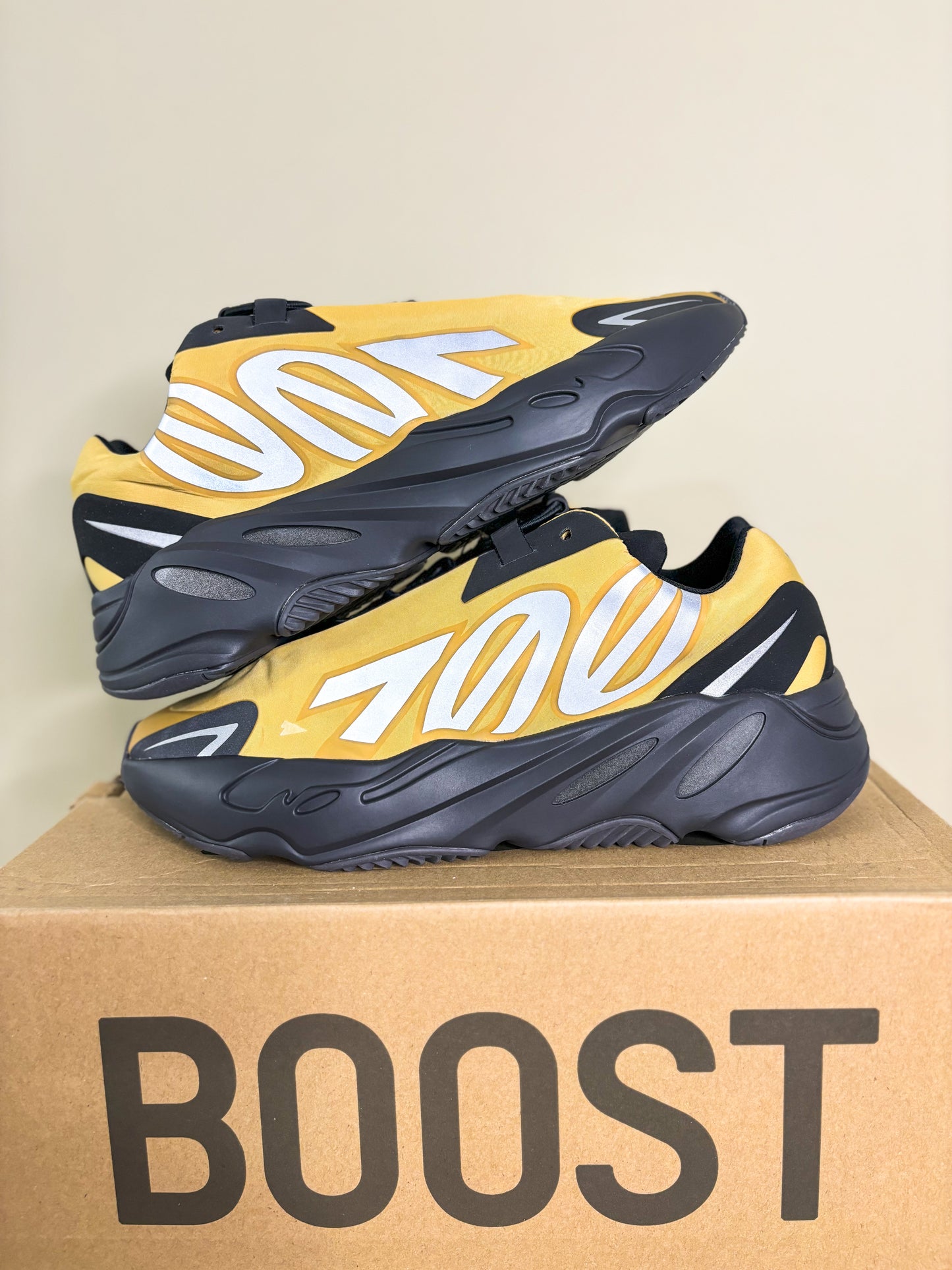 Adidas Yeezy Boost 700 MNVN "Honey Flux"