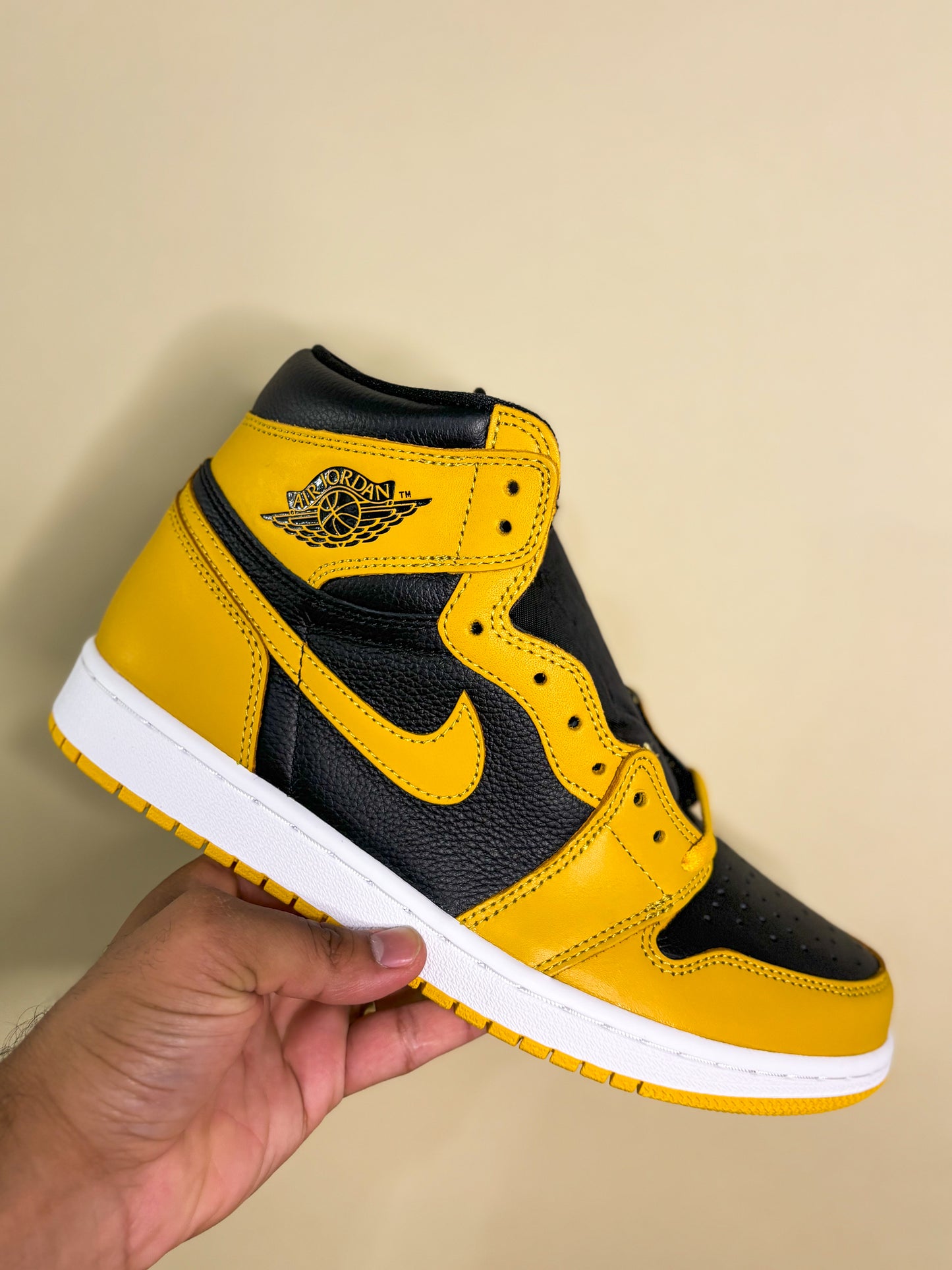 Jordan 1 Retro High "Pollen"