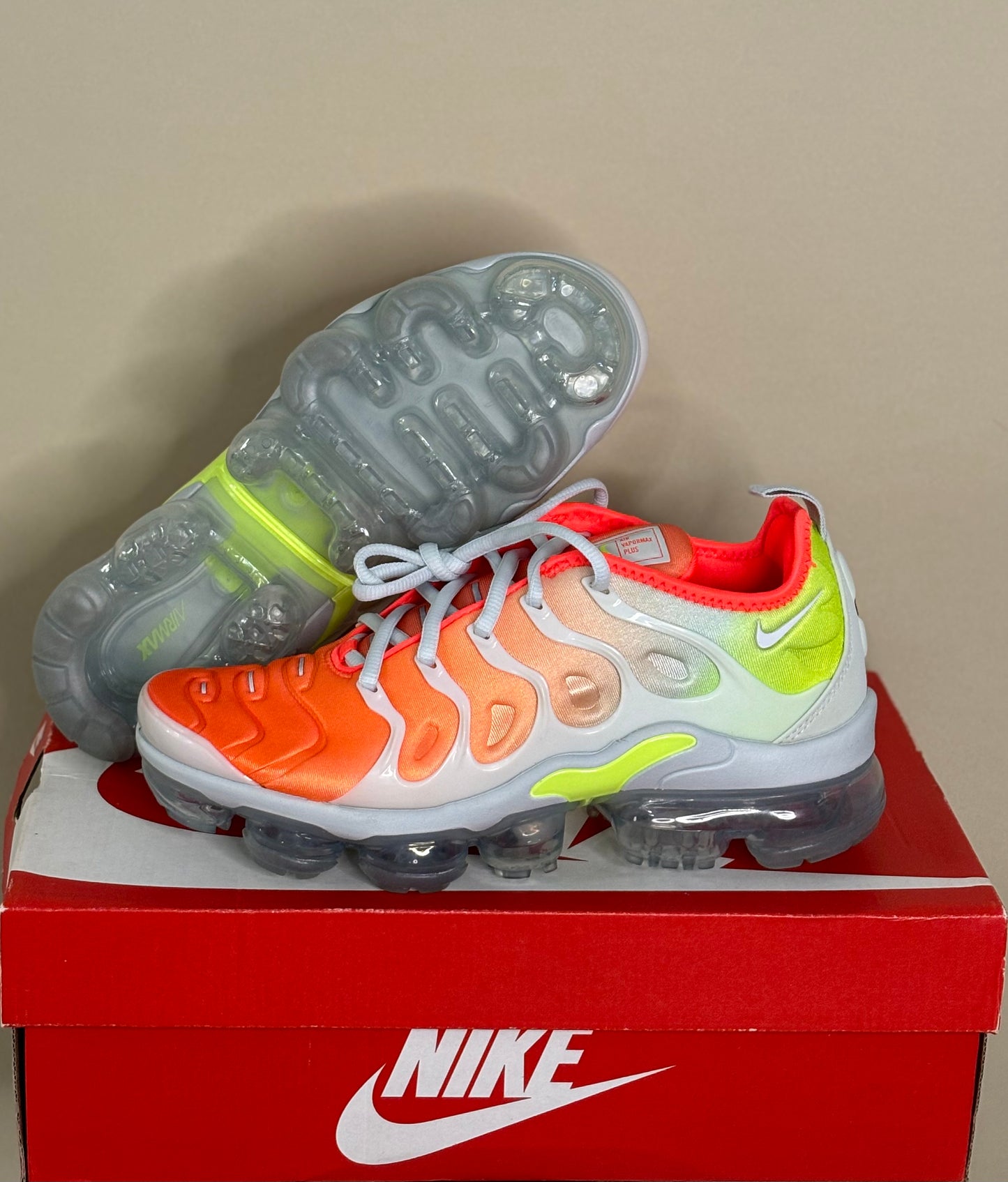 Nike Air VaporMax Plus "Reverse Sunset Women's"