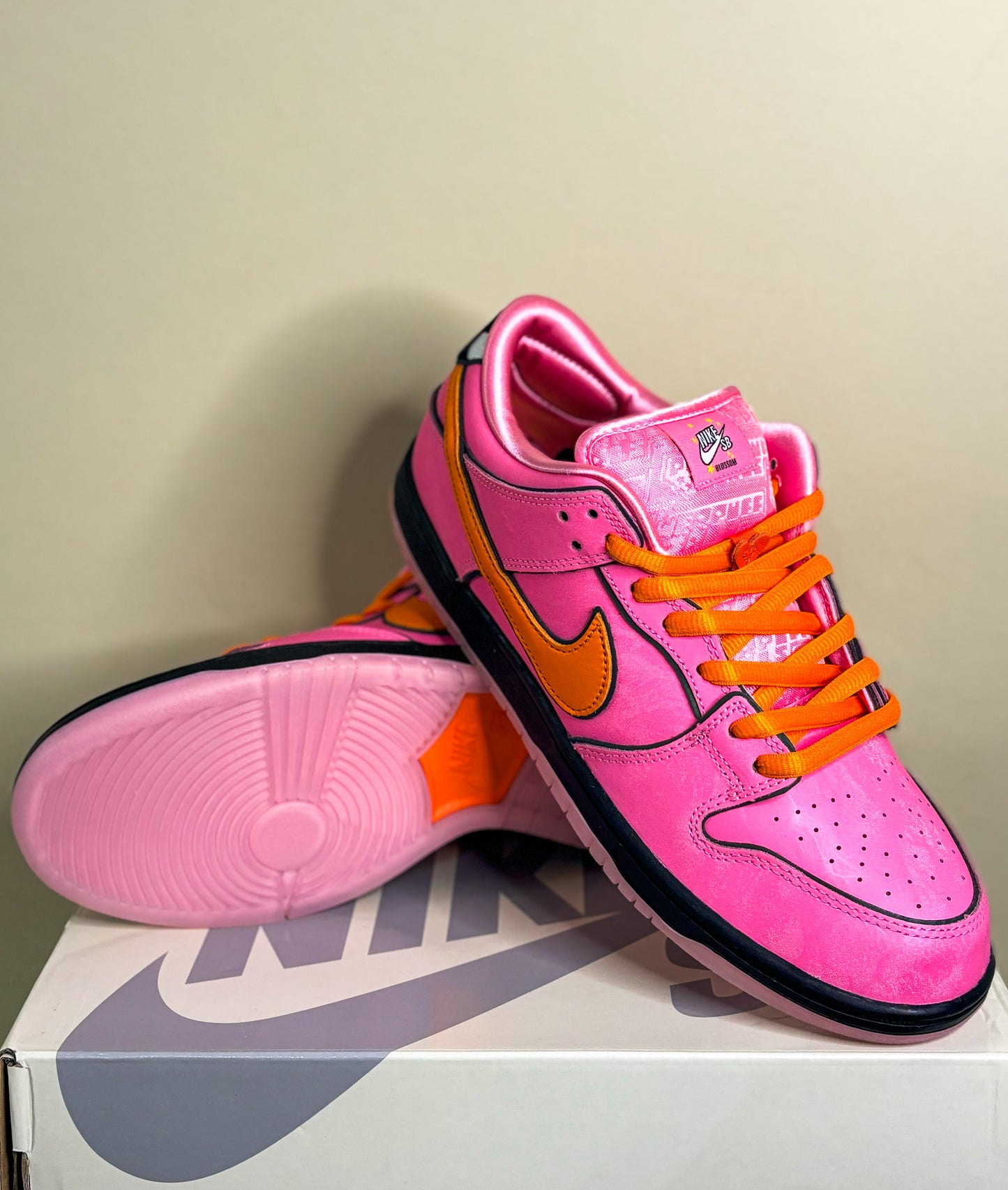 Nike SB Dunk Low "The Powerpuff Girls Blossom"