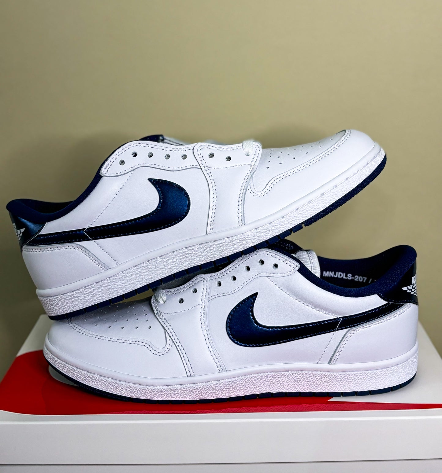 Jordan 1 Retro Low '85 "Metallic Blue