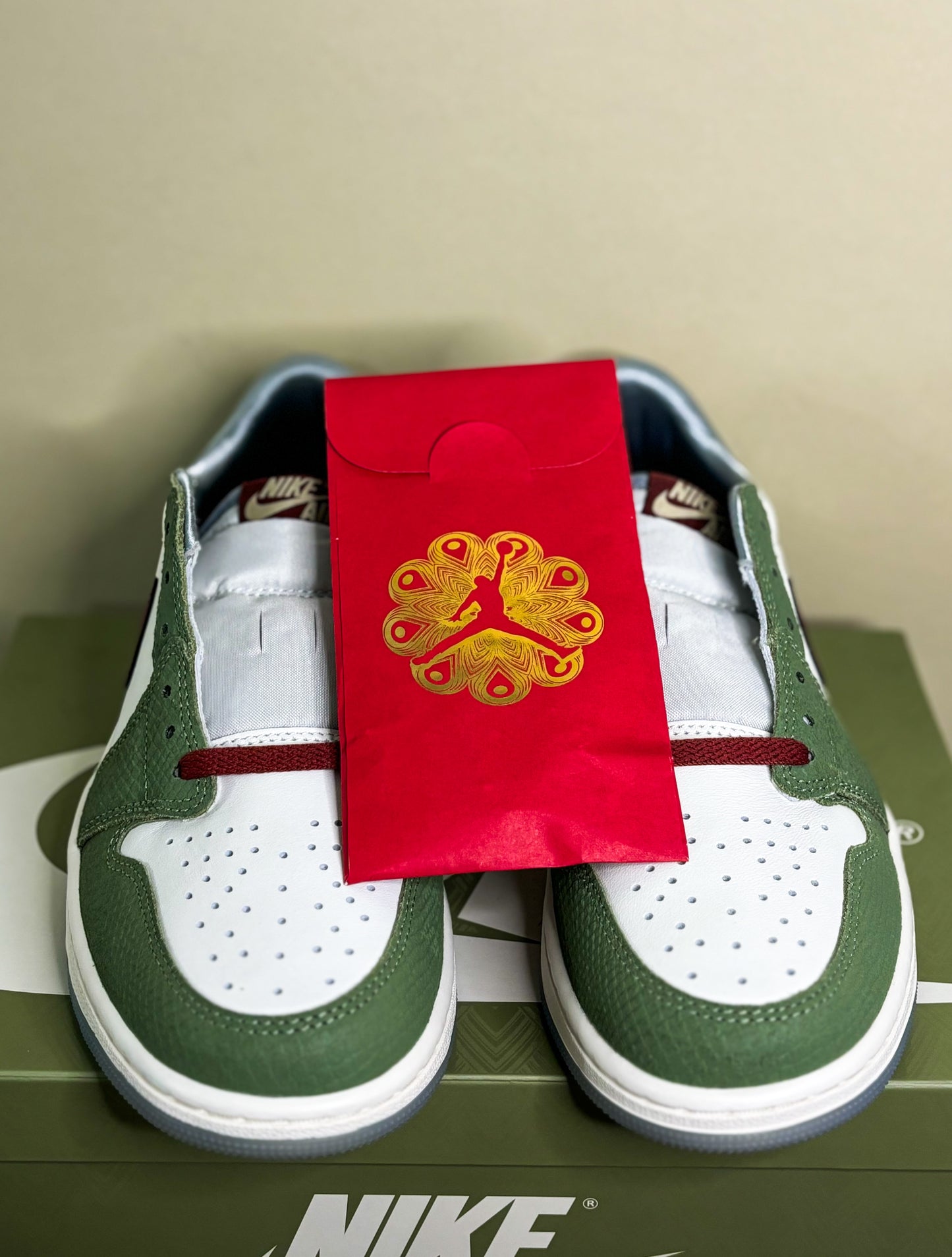 Jordan 1 Retro Low OG "Year of the Dragon (2024)"