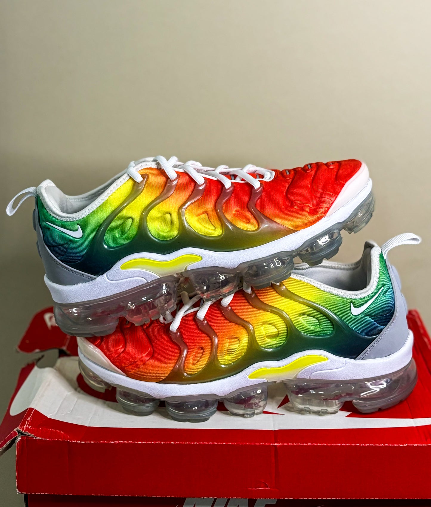 Nike Air VaporMax Plus "Rainbow"