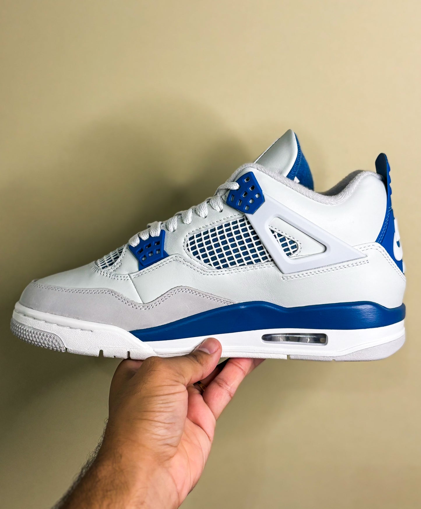 Jordan 4 Retro "Military Blue (2024)"