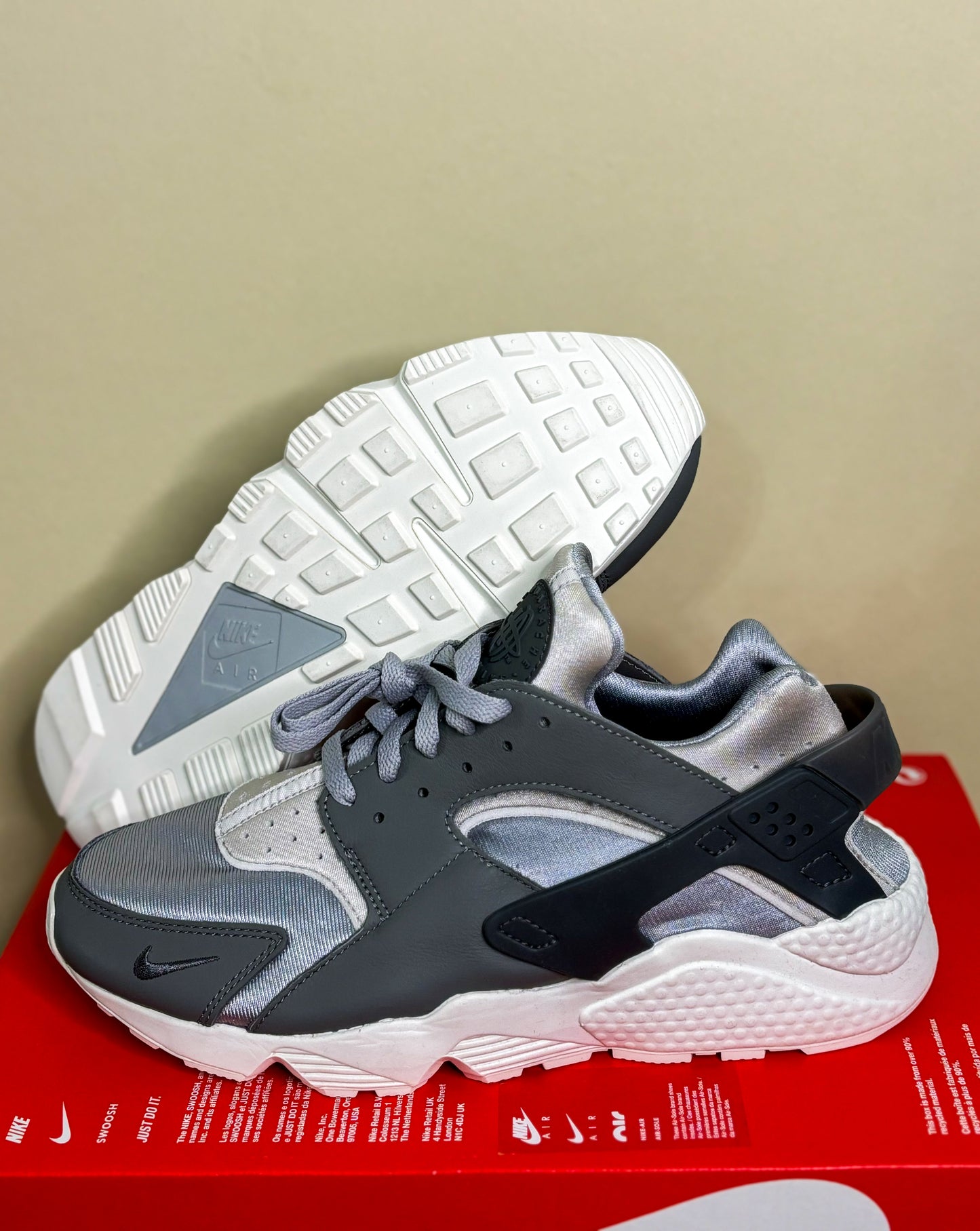 Nike Air Huarache "Light Smoke Grey"