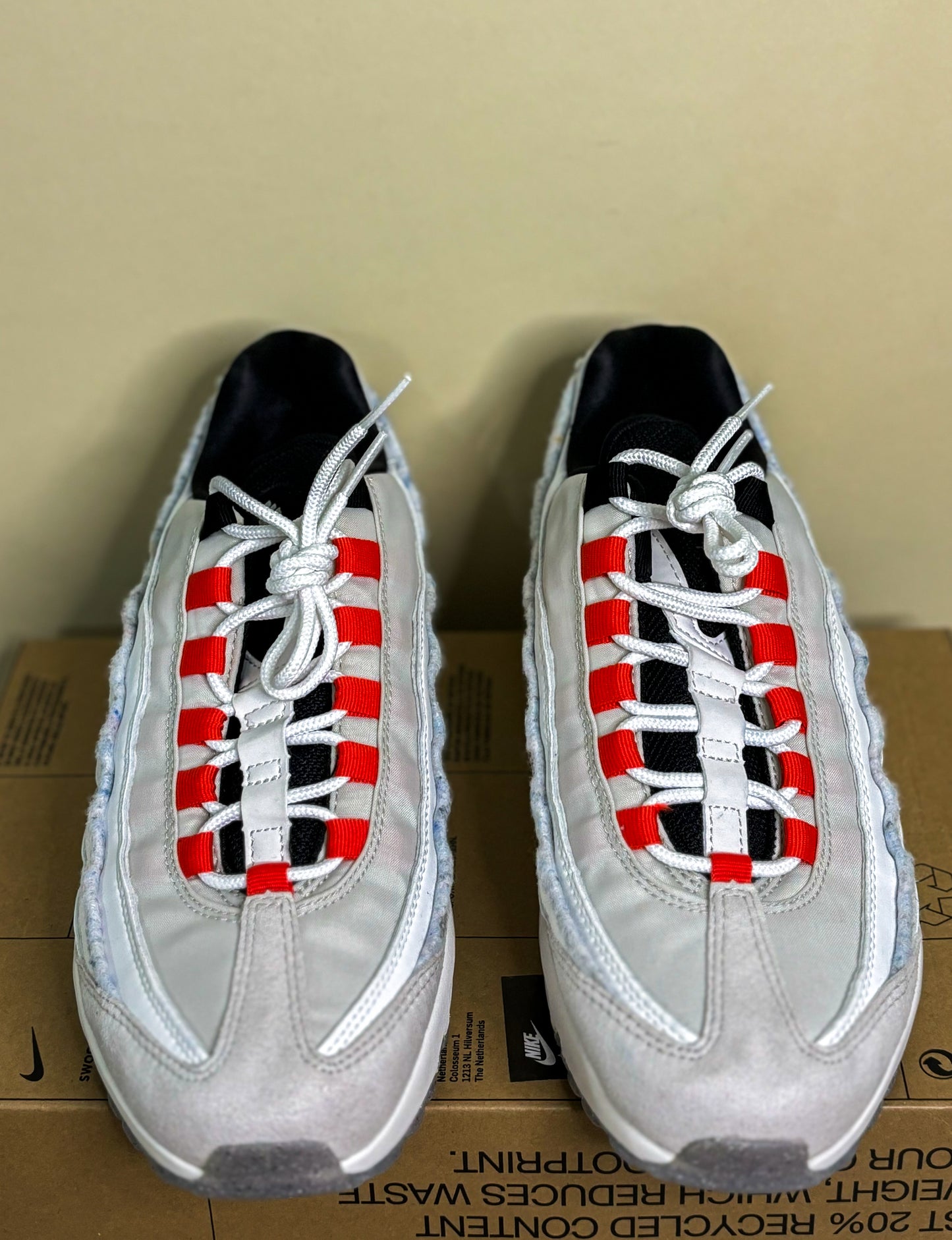 Nike Air Max 95 "Light Bone Habanero Red"